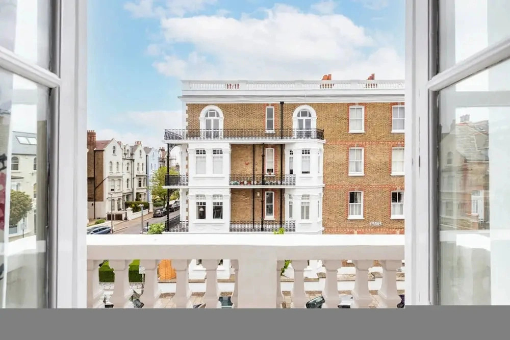Green Leafy 2 Bedroom in Clapham