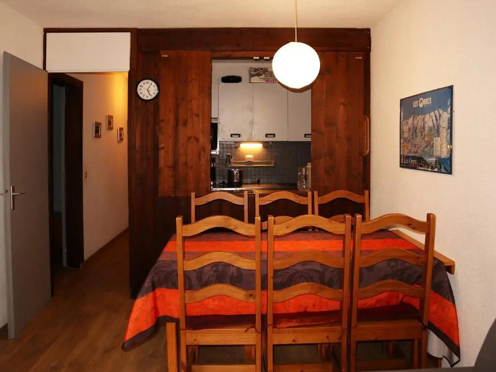 Appartement Les Orres, 2 pièces, 6 personnes - FR-1-322-83