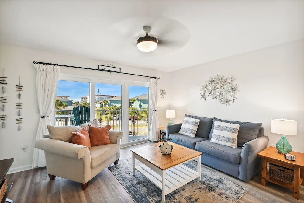 SeaCrest #313 Bright, Airy Coastal Vibes 2 Bedroom Condo by RedAwning