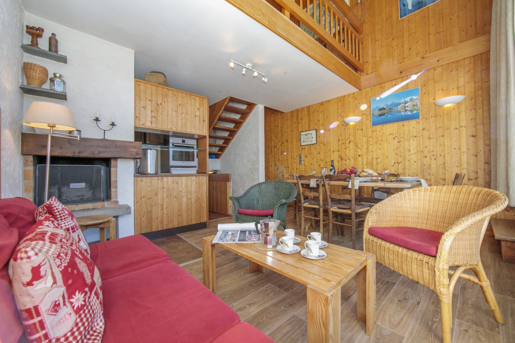 Chalet Charpoua in Le Tour Argenti re