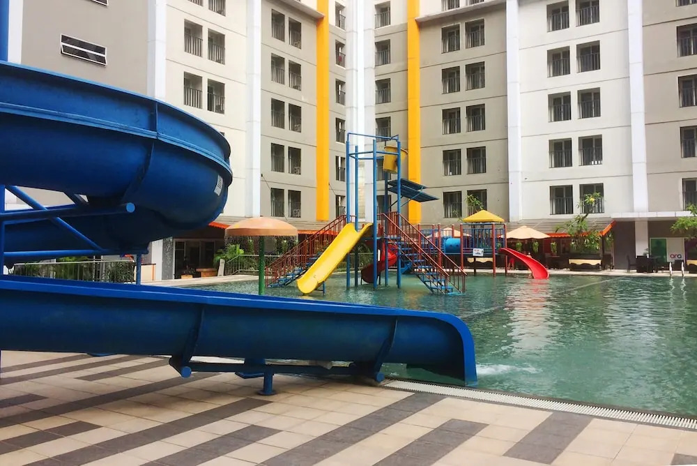Bright 2BR Apartment at Paramount Skyline