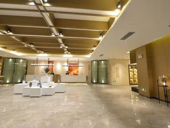 Hongbao Hotel (Xuchang Caowei Ancient City Pang Donglai Times Square)
