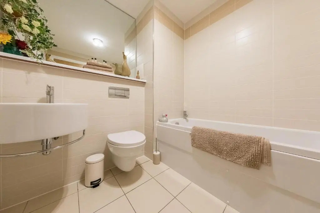 The Broch, 1st Floor, Luxurious City Centre Apartment