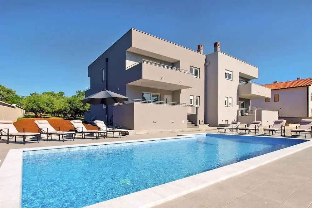 Villa D