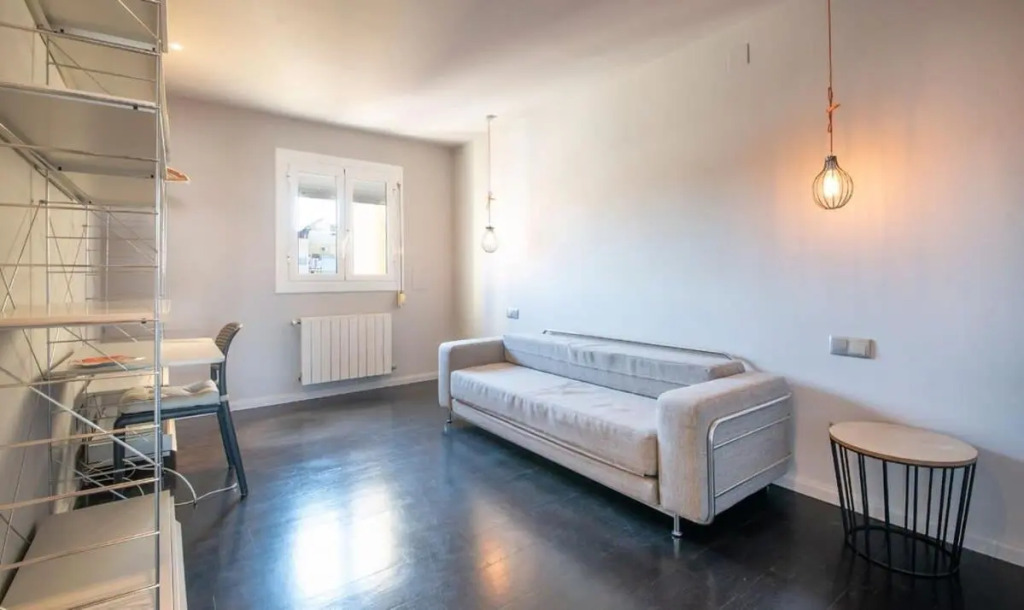 Amazing 3 bedroom penthouse in Plaza España