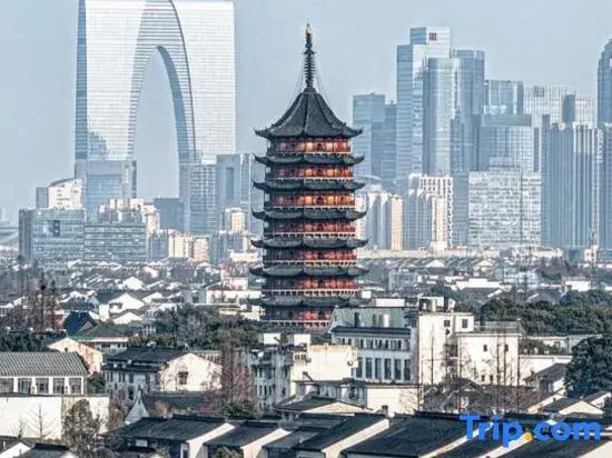 WOPAI Designer Hotel (Suzhou Guanqian Street Yangyuxiang Subway Station Branch)