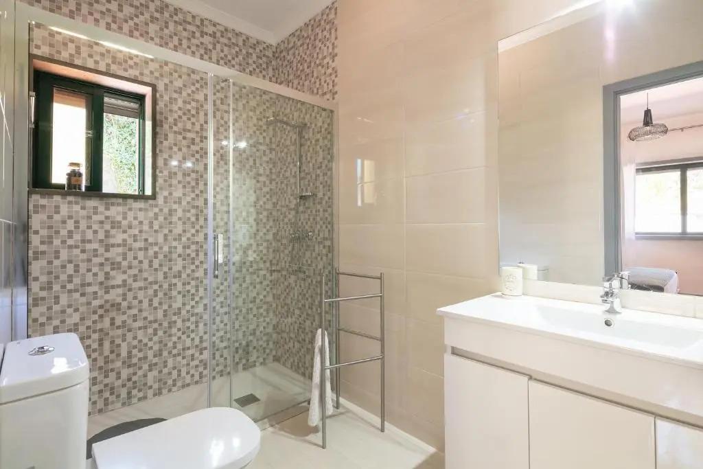 Stunning 3-bed-2-bath villa over Douro River;Porto city - WIFI-sleep 6-10
