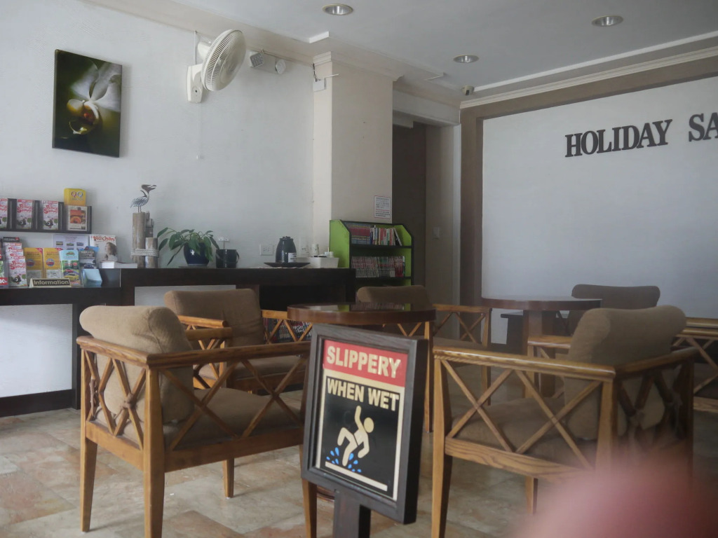 Holiday Saipan Hotel