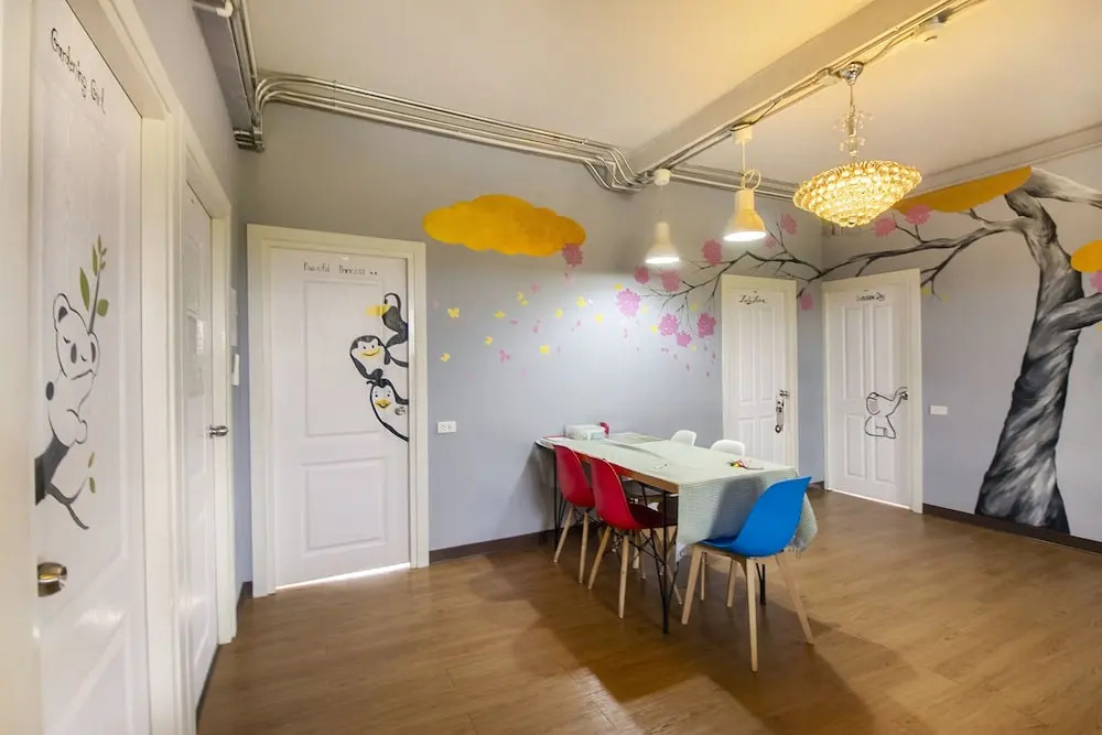 OYO 705 Hostel@seatzstation