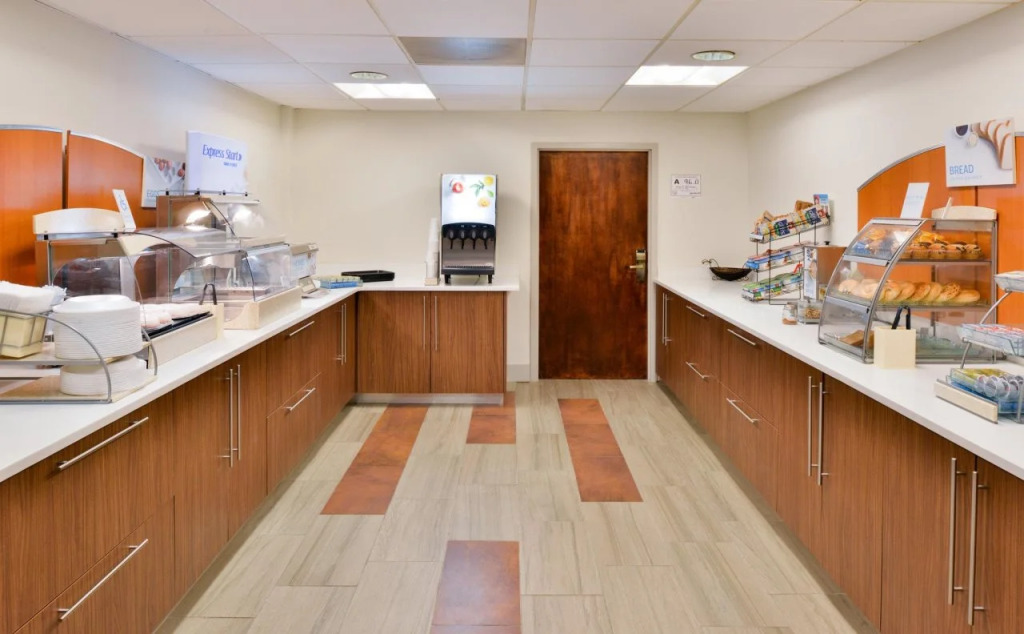 Holiday Inn Express Burlington by IHG
