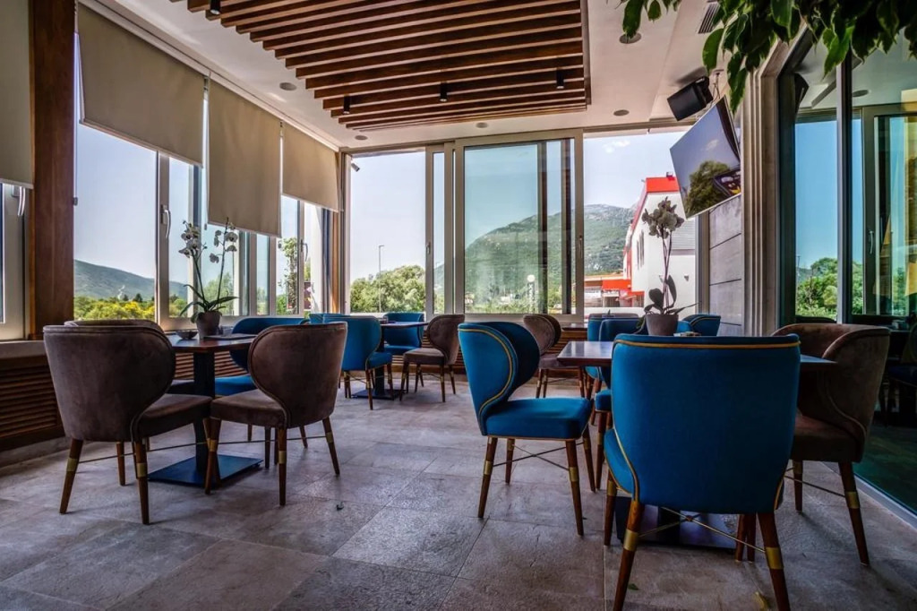 Hotel Odissey Jaz