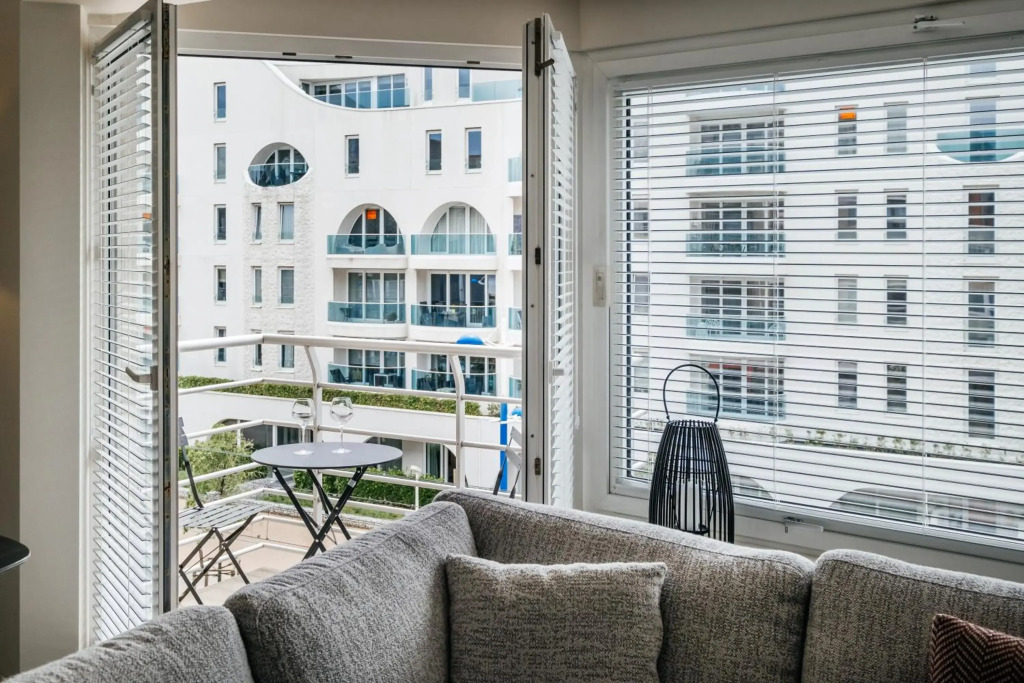 Peaceful luxurious appt near the beach in Koksijde