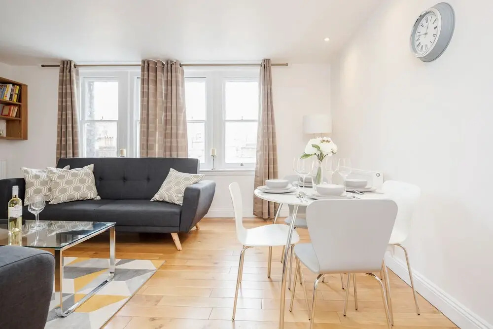 Great Mayfair Apartment - Sleeps 6
