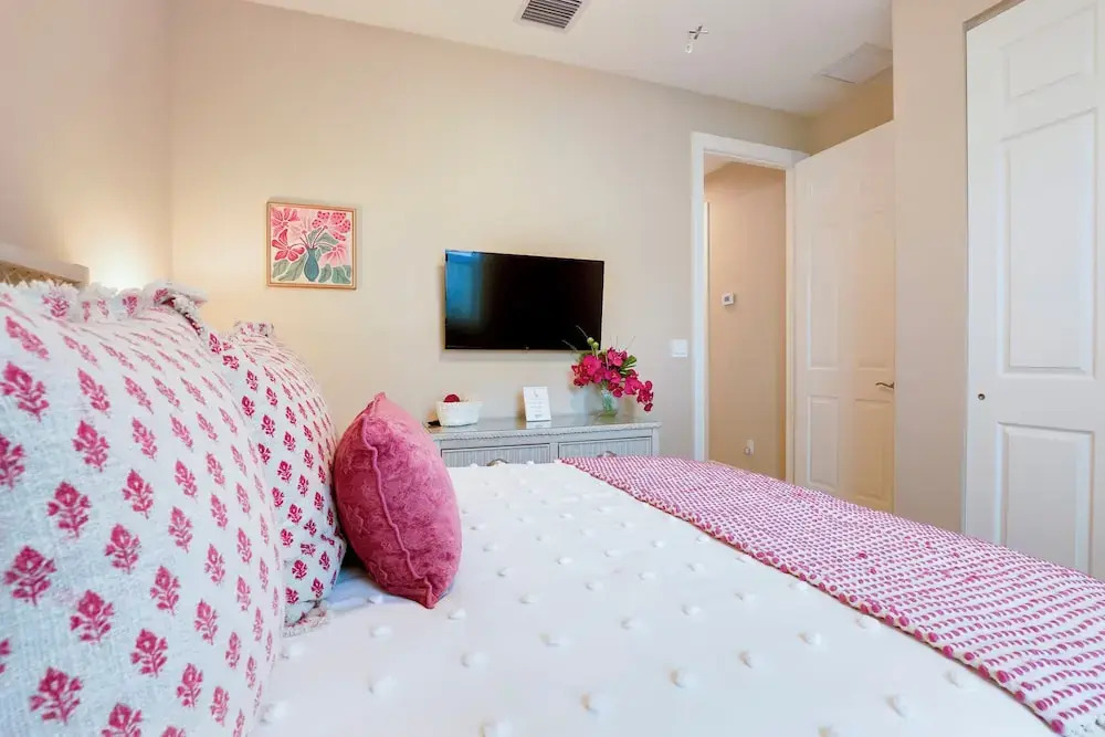 Stylish Port St Lucie Home w/ Hot Tub + Game Room!