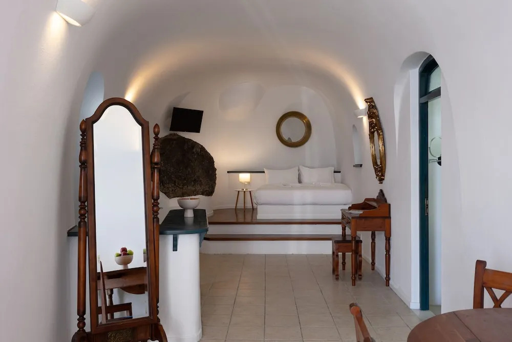 Nevma Suites