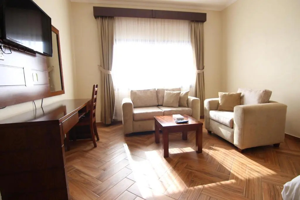 Al Jar Resort - Families Only
