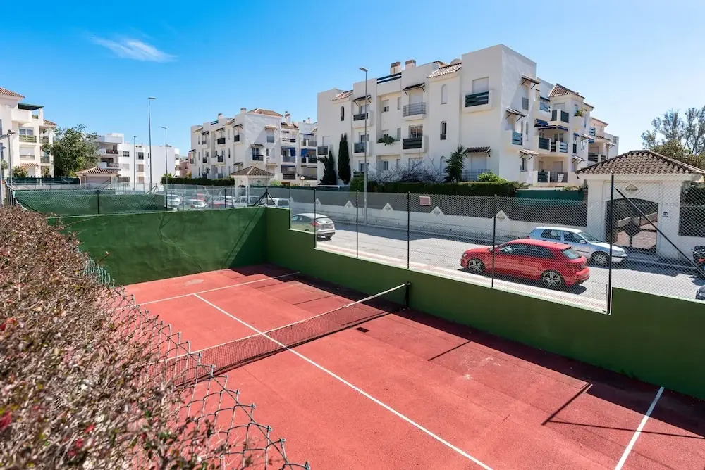 Sunny Getaway With Pool in Marbella - Ref M54