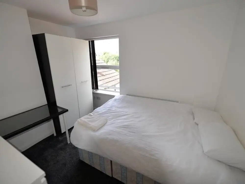 Modern Holiday Home in Coventry Near the Centre