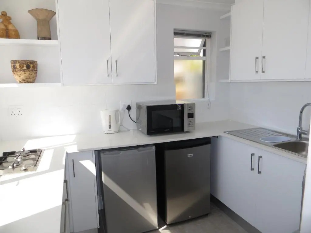 Camps Bay Studio Apartments - Self-catering