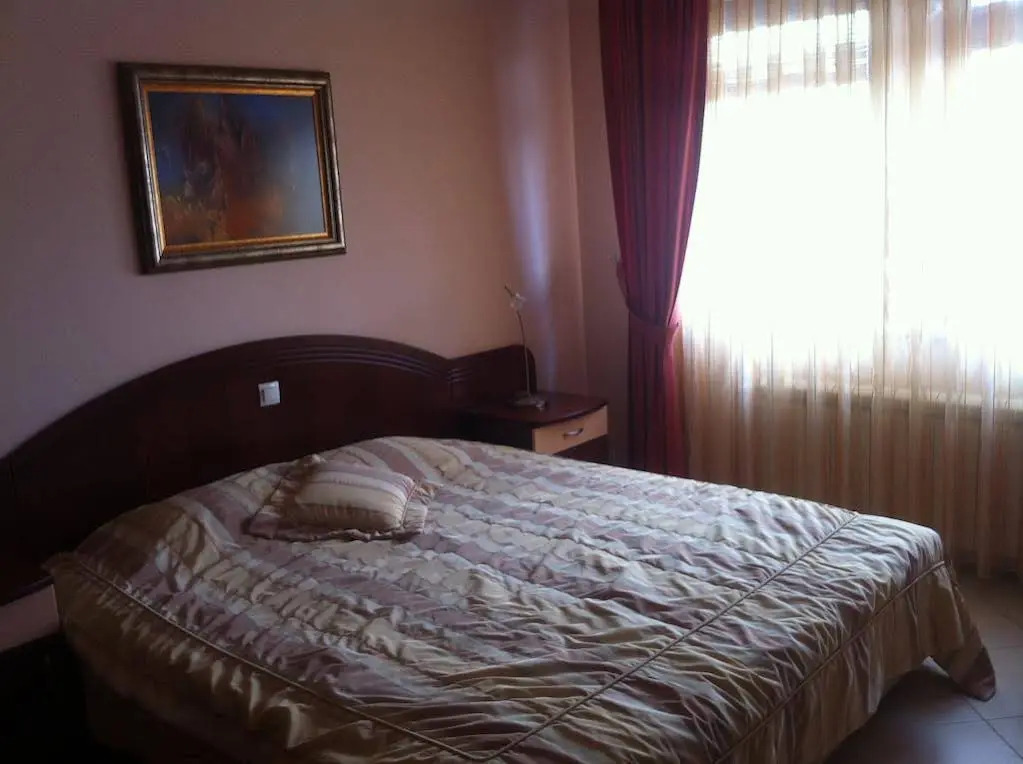 Villa Mia Suites