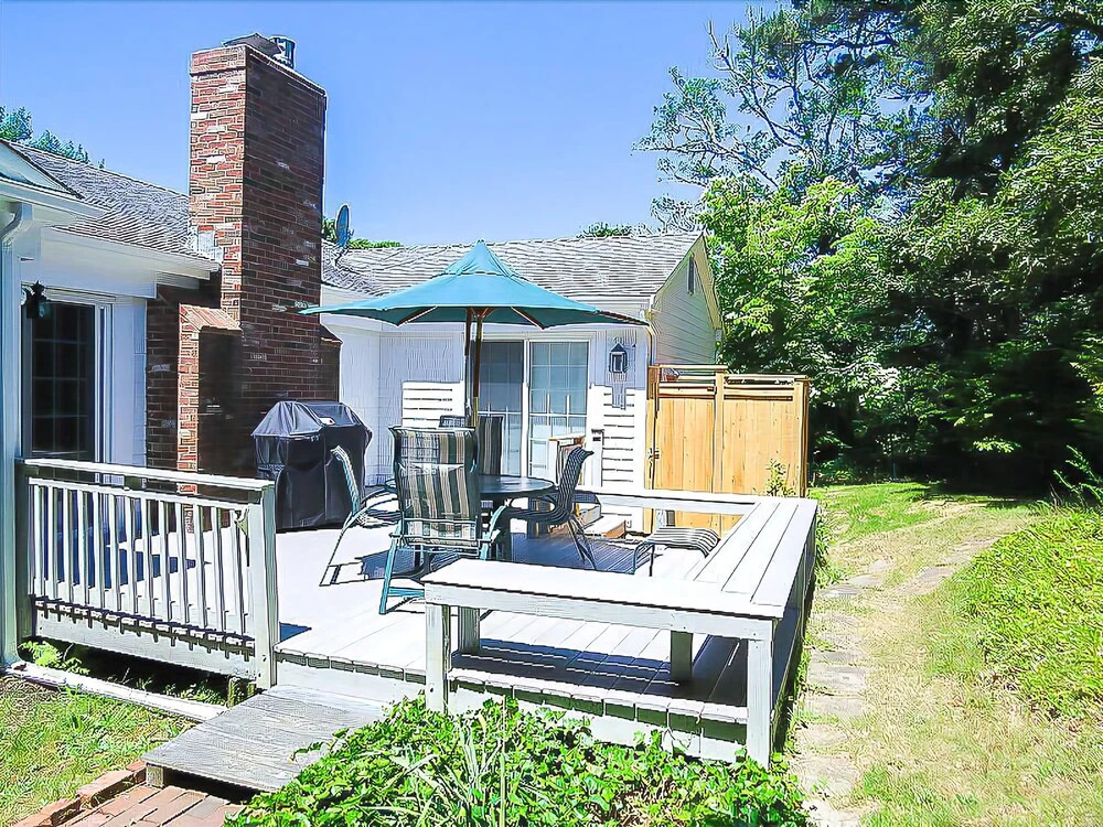 16 Riverview Drive - Three Bedroom Home
