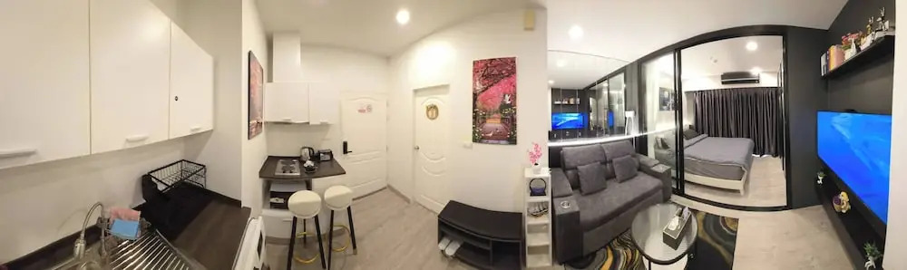 12th Floor Cozy Studio Room, 5-10 Mins Walk to Iconsiam and BTS