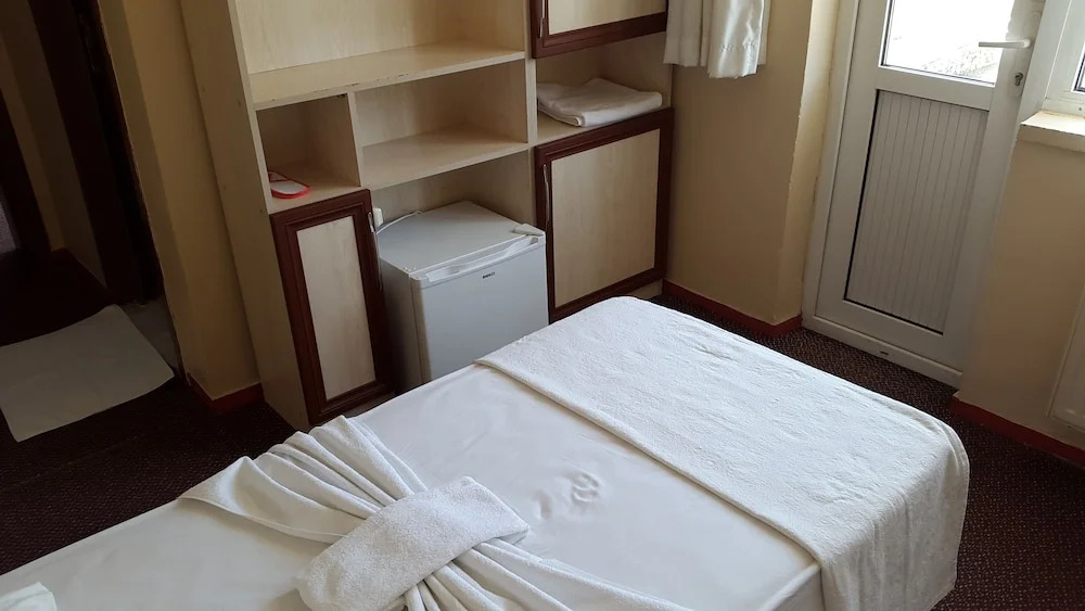 AKÇAY LEMAN OTEL