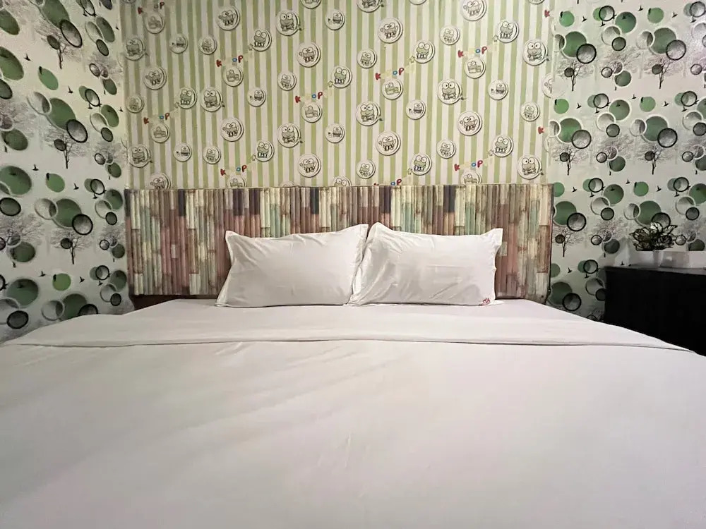 Louise Hotel