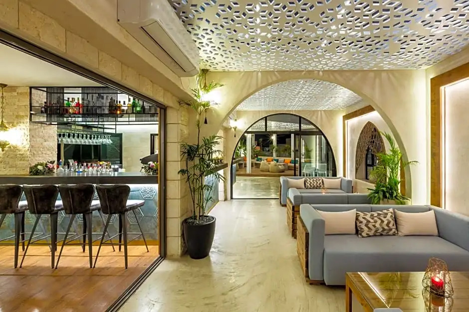 Ramada Olivie Nazareth