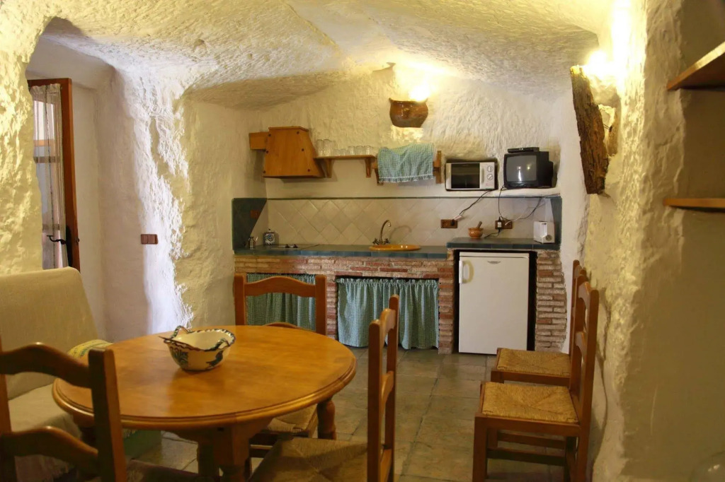 Cuevas La Atalaya