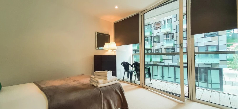 Impeccable 2-bed Apartment in London