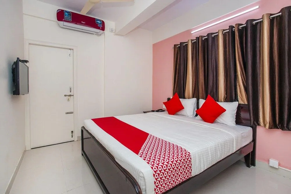 OYO 23441 Shree Gowri Comfort