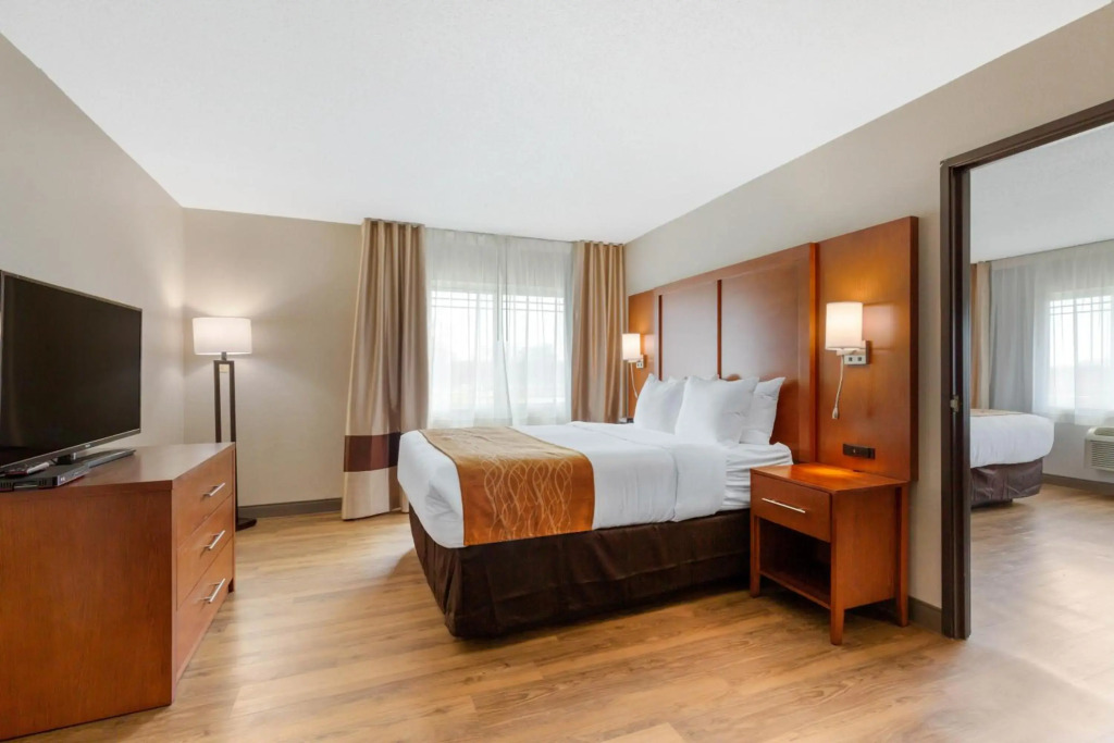 Comfort Inn & Suites Milford