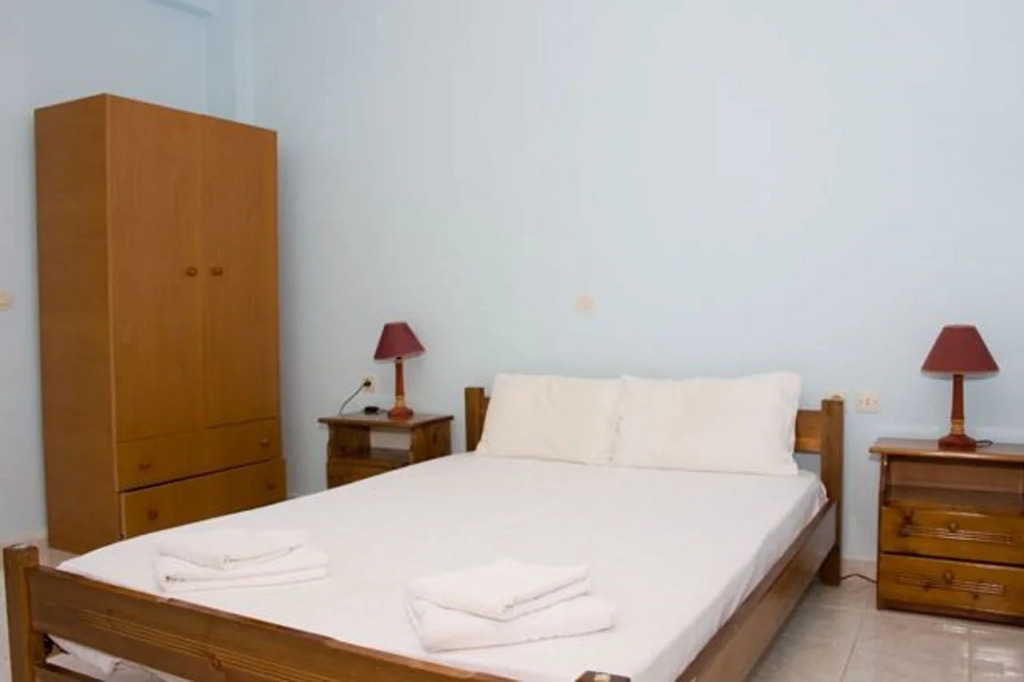 Pythos Studios and Apartments