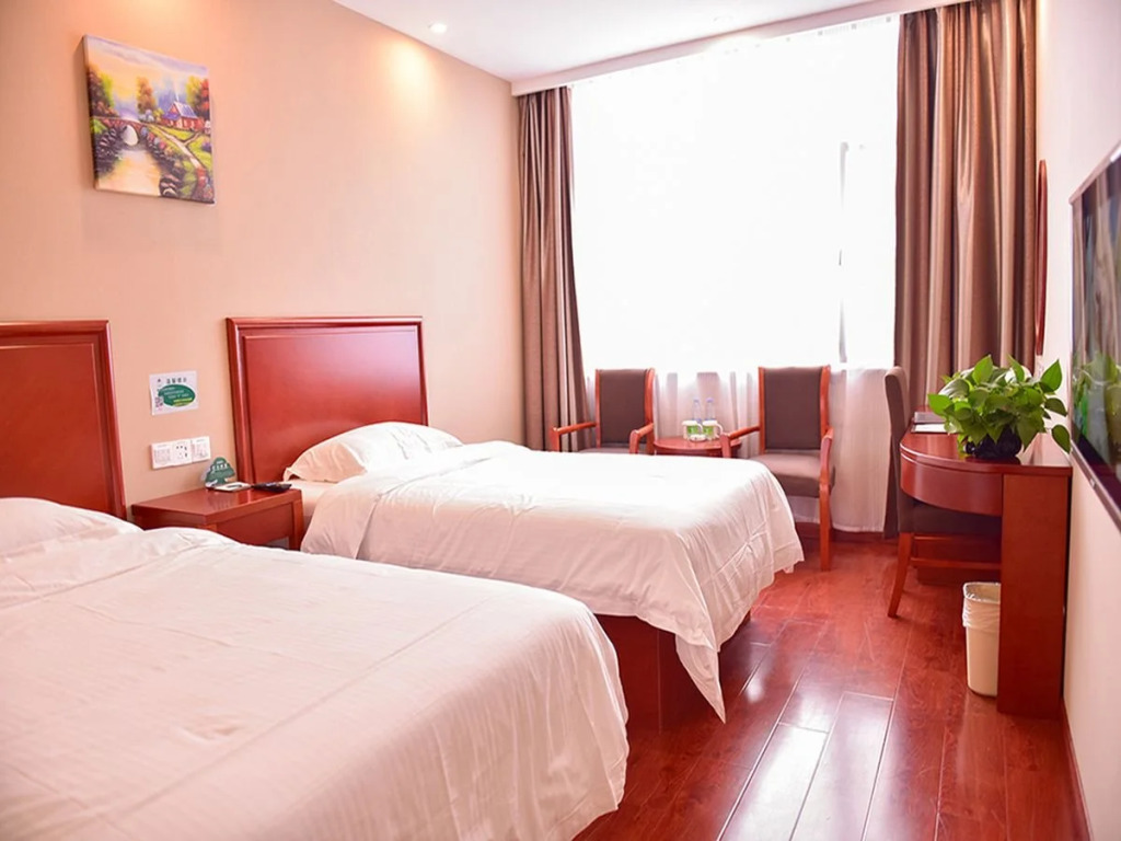 GreenTree Inn BaoDing Xiong county XiongZhou Road Express Hotel