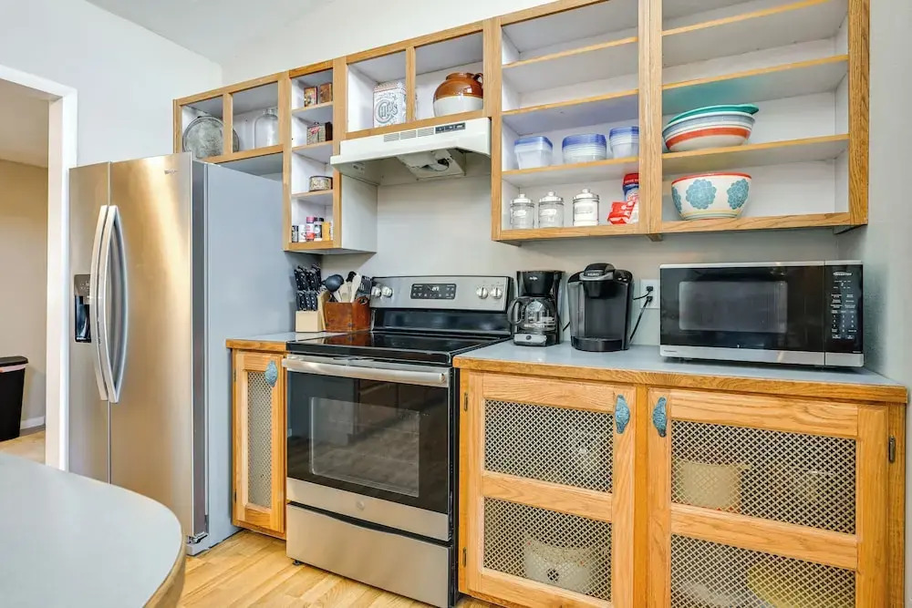8 Mi to Hiking: Home w/ Patio in Dtwn Pioche