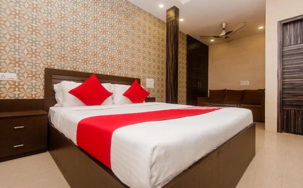 FabHotel Abrol Suites