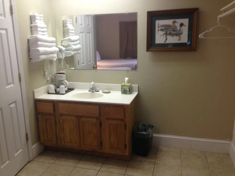 Hearth & Home Inn