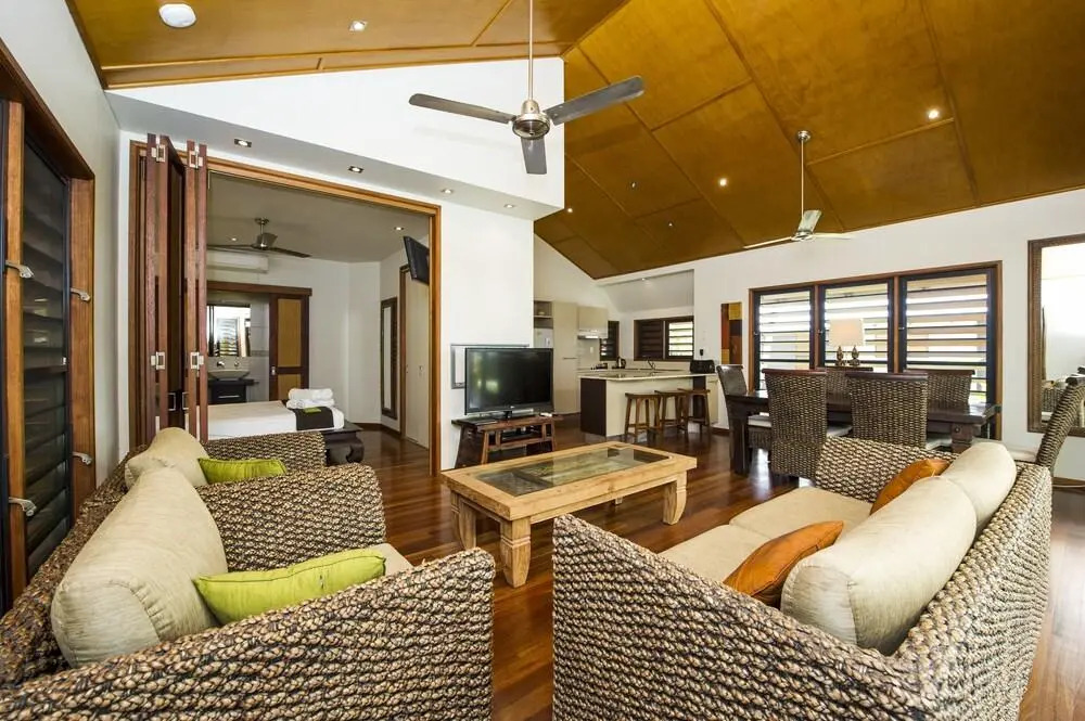 Pure Magnetic Villa 2