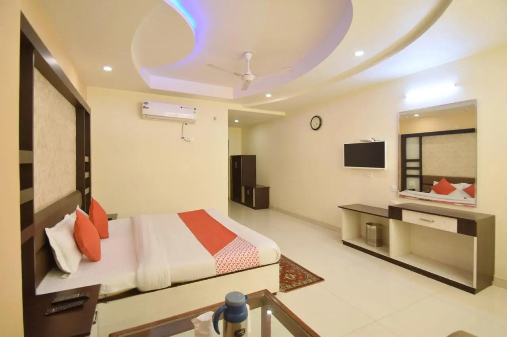 OYO 4690 Hotel Kanta International