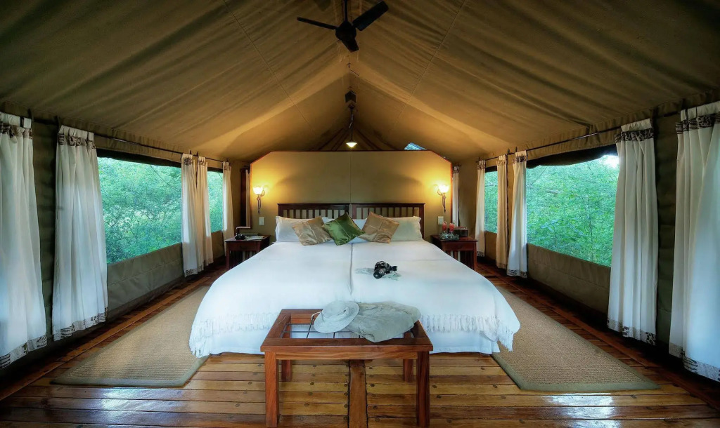 Royal Tree Lodge
