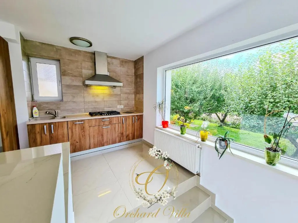 Orchard Villa