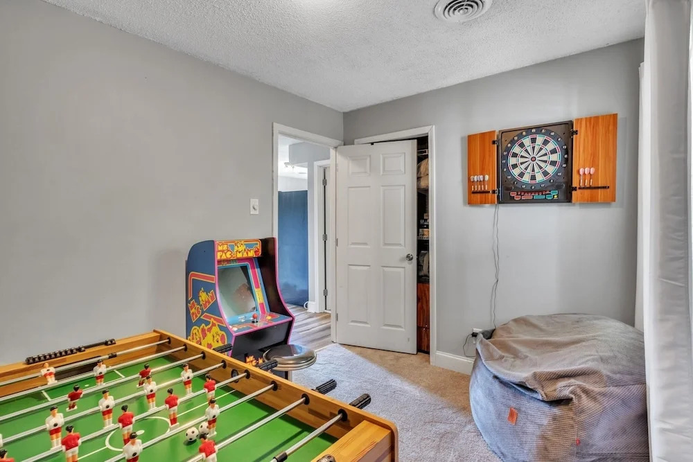 Captain Puddle Pirate's Hideaway - Near All Sevierville & Pigeon Forge Attractions & Great Smoky Mountains Np 3 Bedroom Home by RedAwning