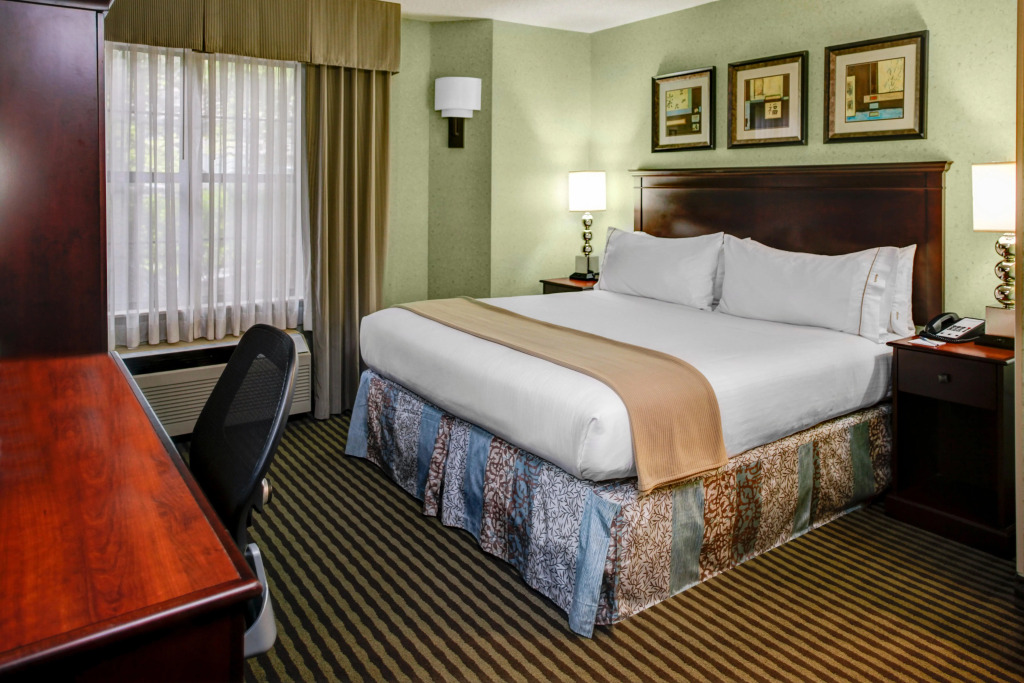 Holiday Inn Express Hotel & Suites Atlanta Buckhead by IHG
