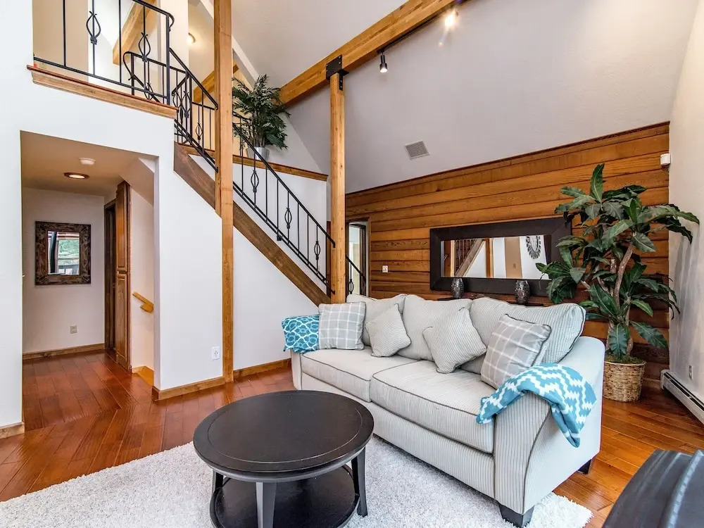974 Apollo Way House 4 Bedrooms 4 Bathrooms Home