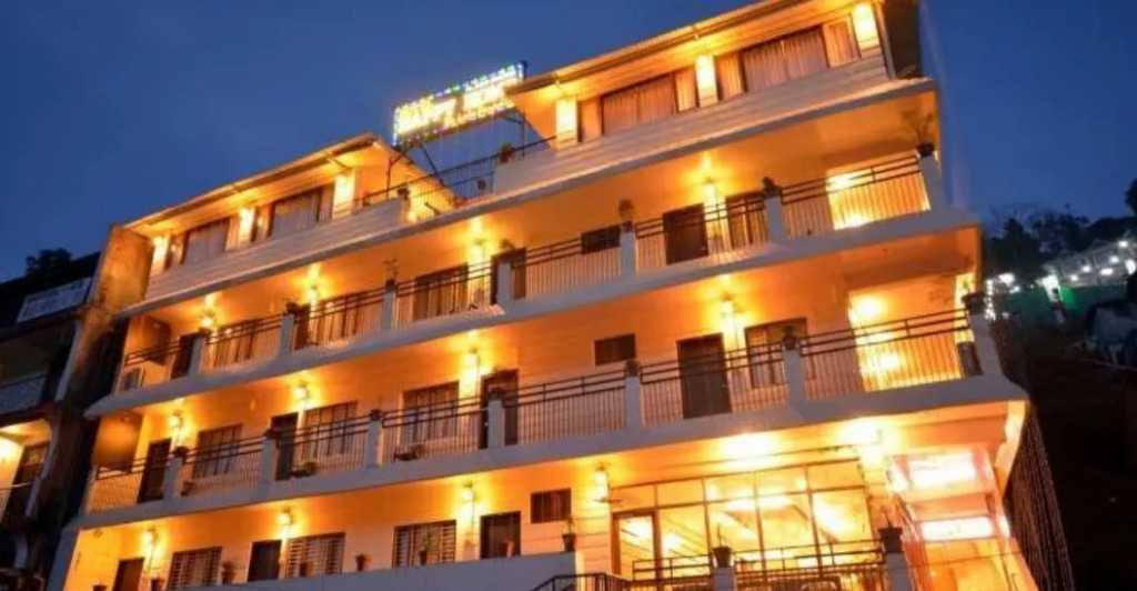 Hotel Happy Home The Lake Paradise