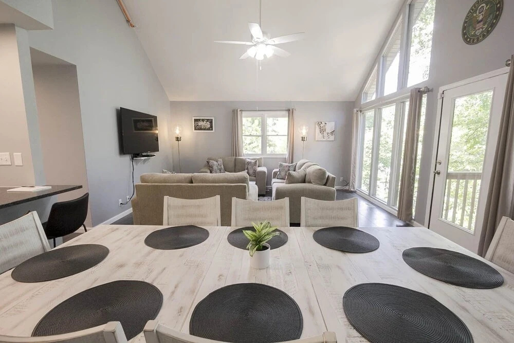 Eagles Roost 6 Bedroom Duplex