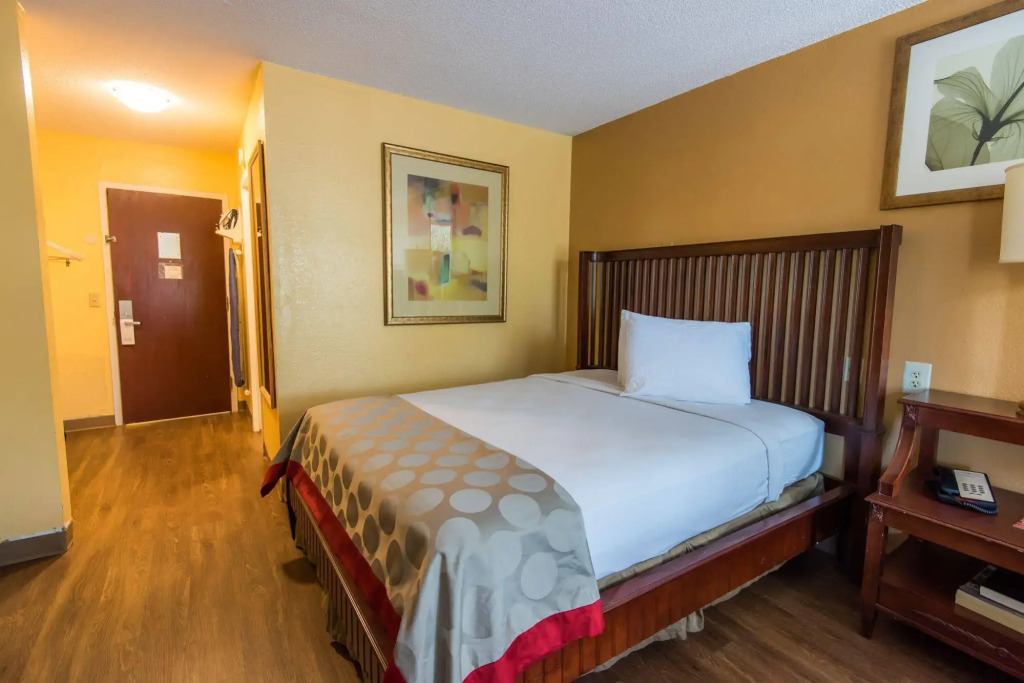 B&B HOTEL Orlando International Drive near Universal - Newly Renovated