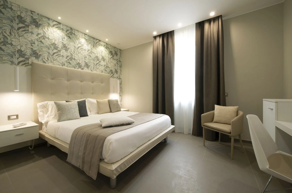 Hotel H21