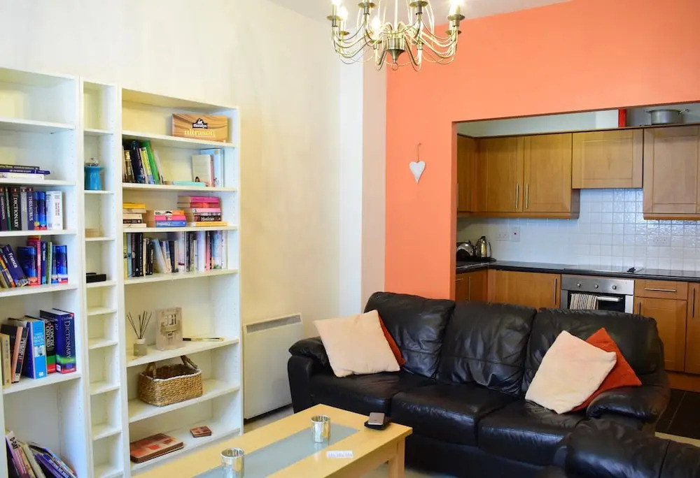 1 Bedroom Apartment Next to 3arena Sleeps 2